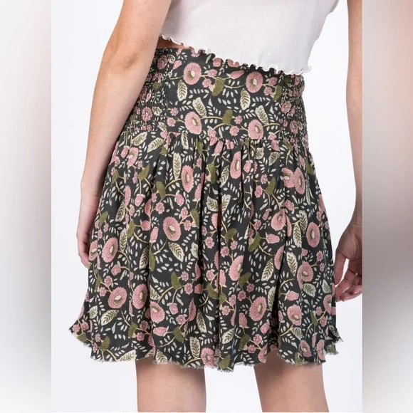 Natural Life Women’s Feelin’ Alive Mini Skirt Smocked Waist Floral Boho NWT - Picture 3 of 5